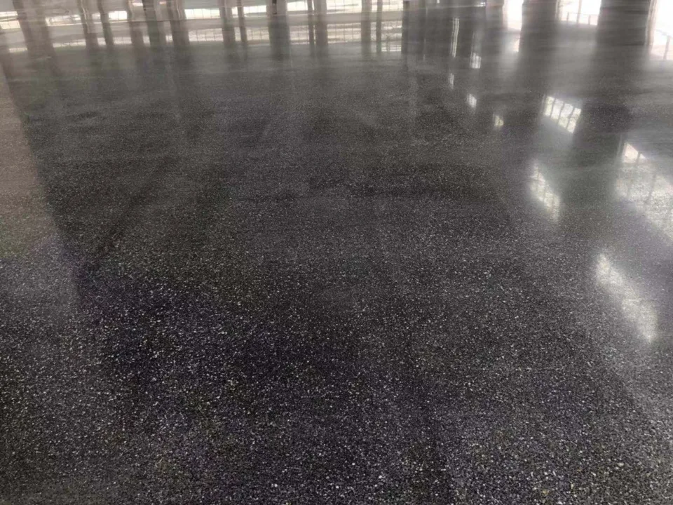 密封固化剂地坪    让您的地坪焕然一新