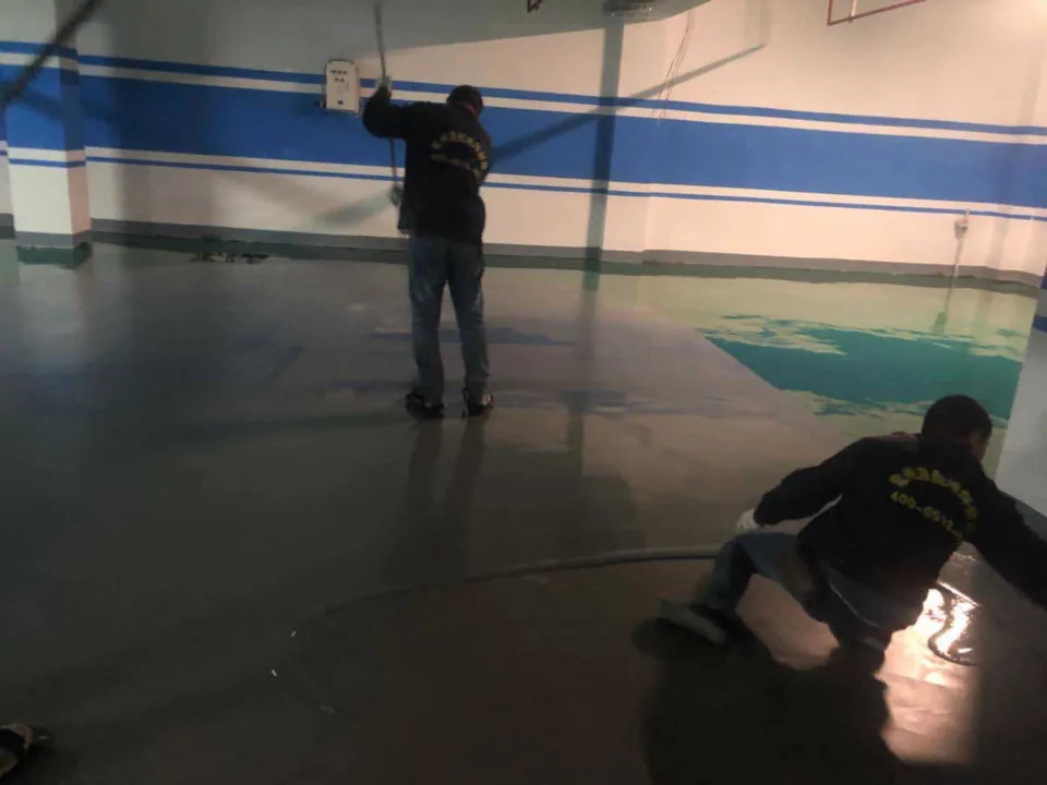 南通环氧树脂拉花地坪施工中